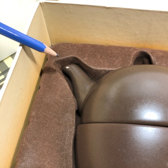 3 Piece Tea Set Plaid tea rest in box - Picture 3 of 13